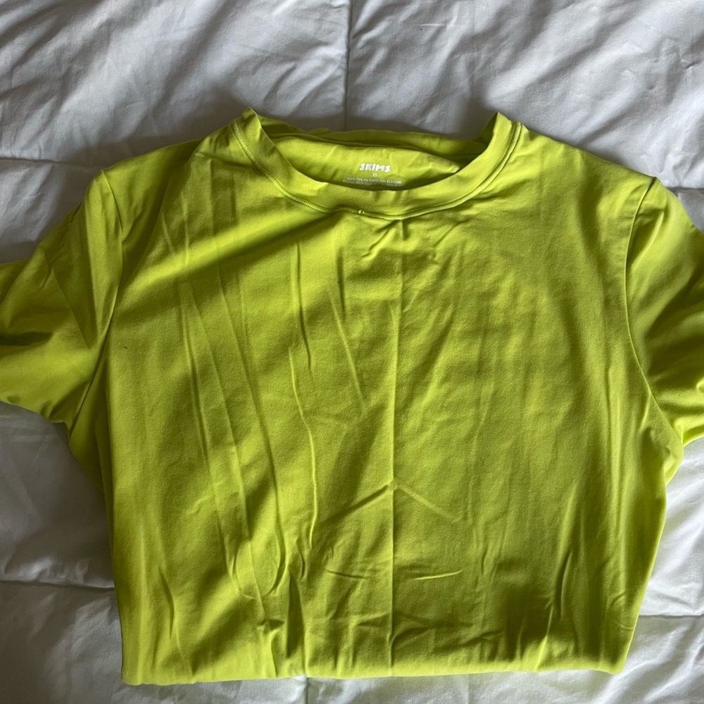 Skims Short Sleeve Bodysuit